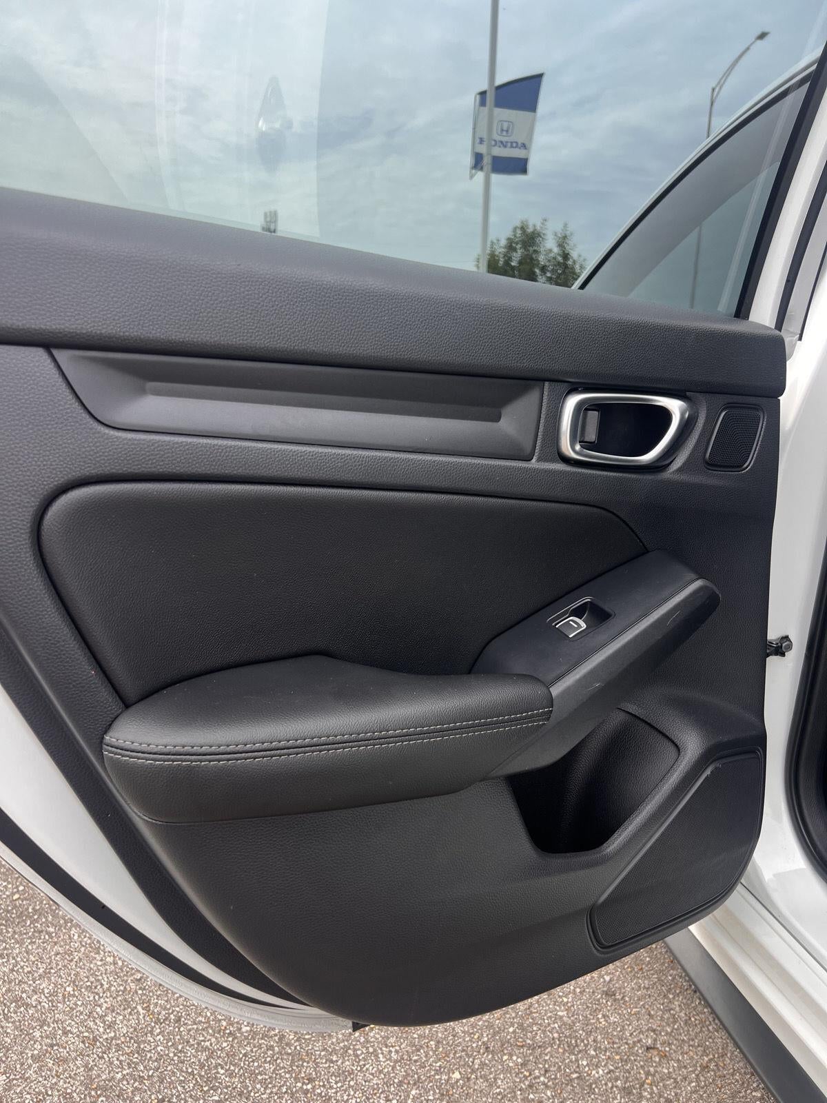2024 Honda Civic Hatchback EX-L