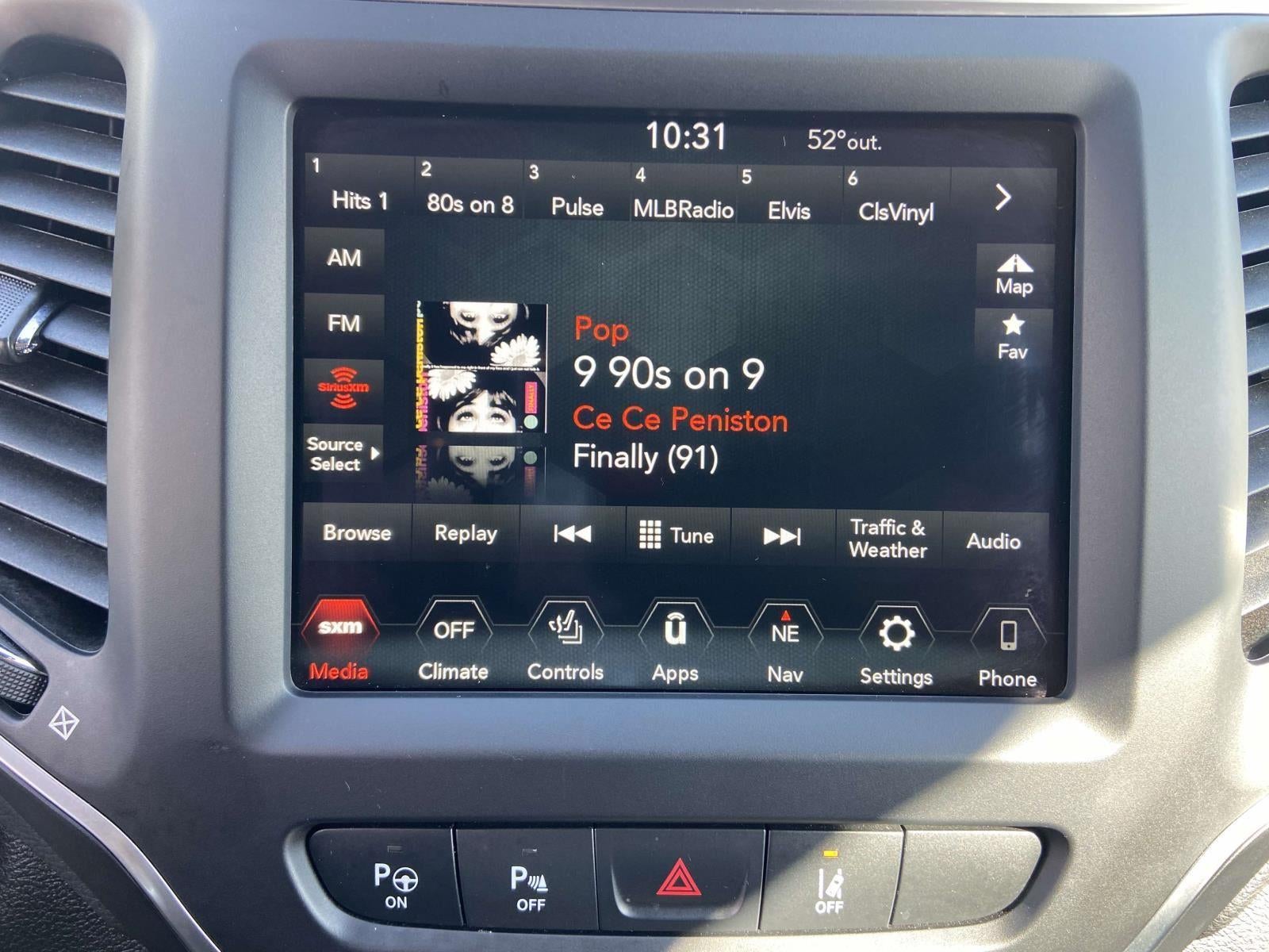 2023 Jeep Cherokee Altitude Lux