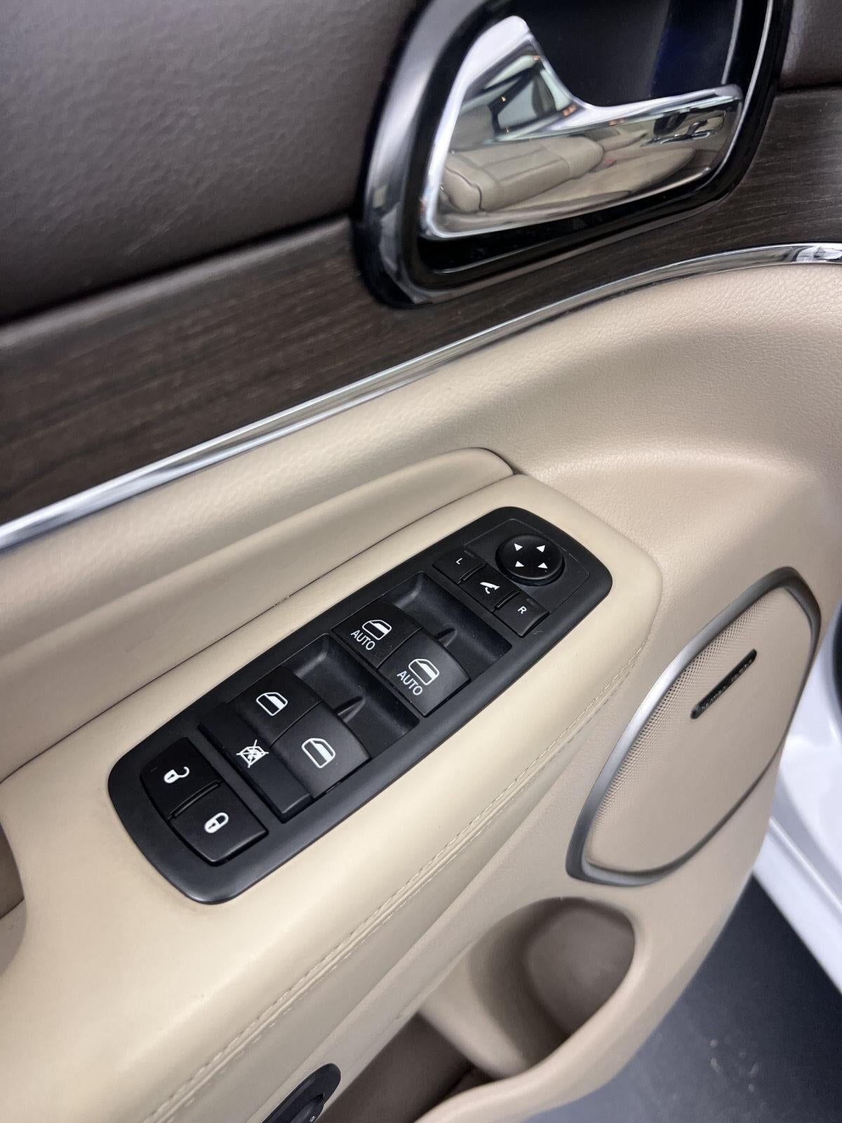2020 Jeep Grand Cherokee Overland