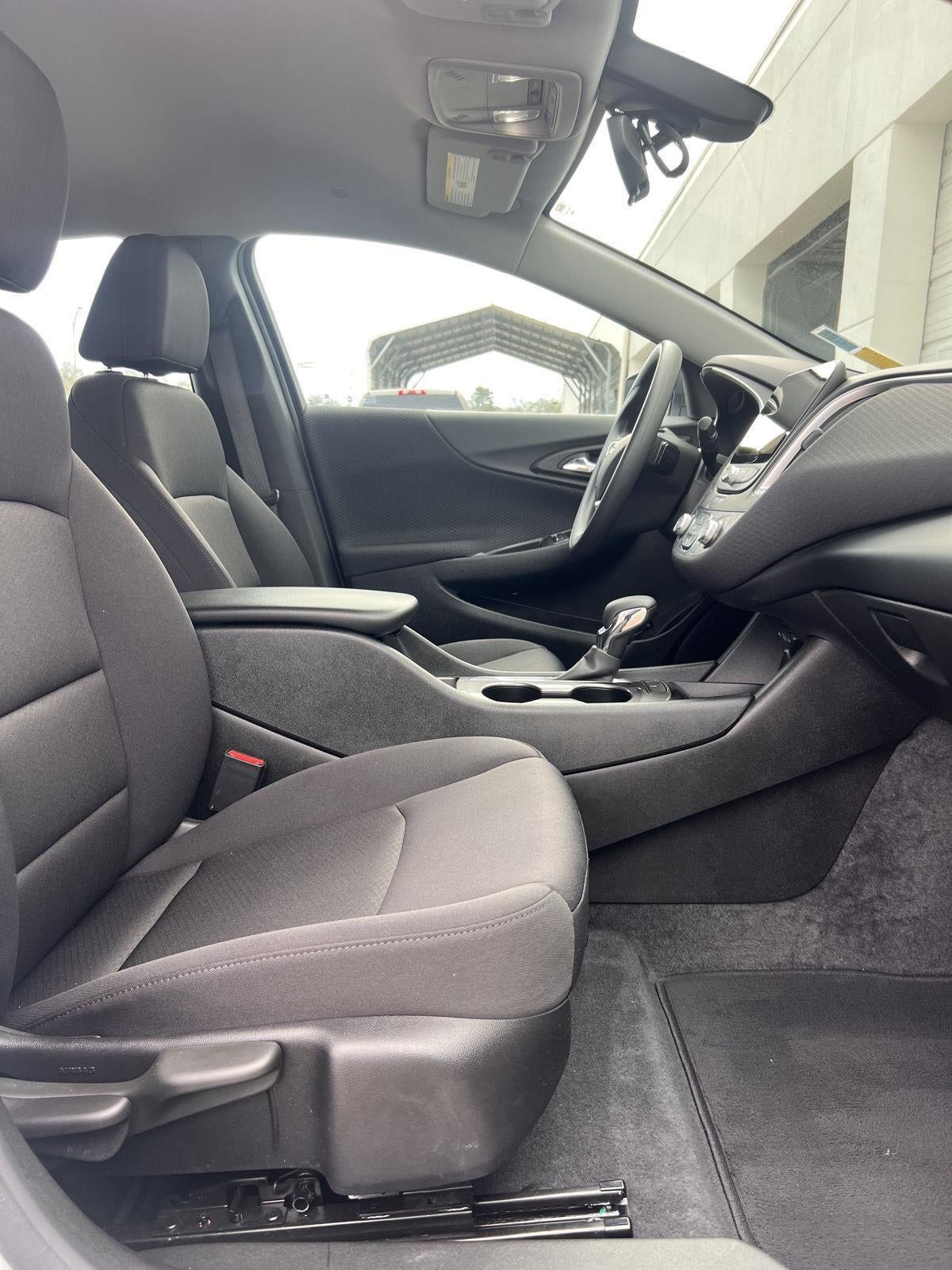 2022 Chevrolet Malibu LS