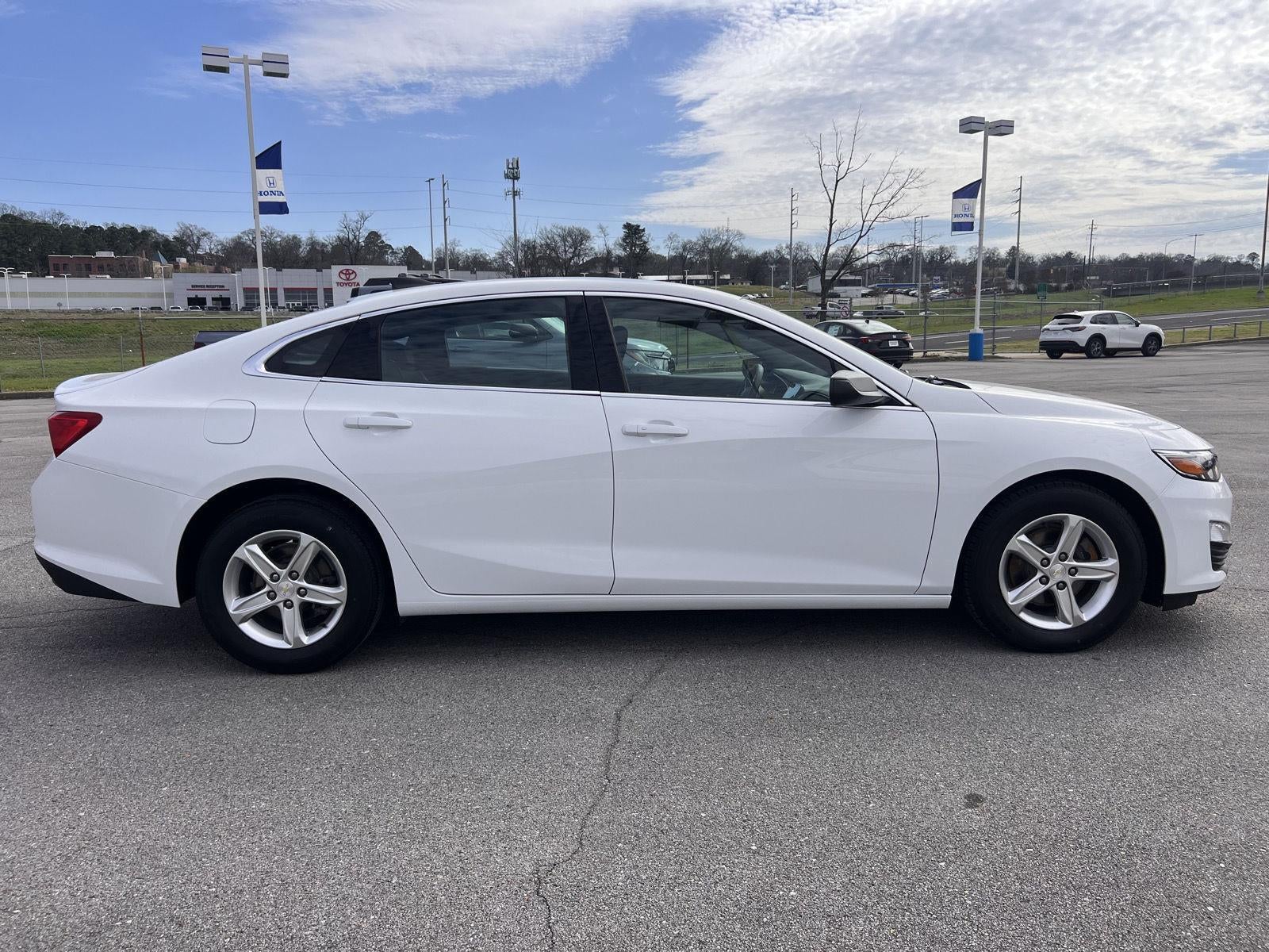 2022 Chevrolet Malibu LS