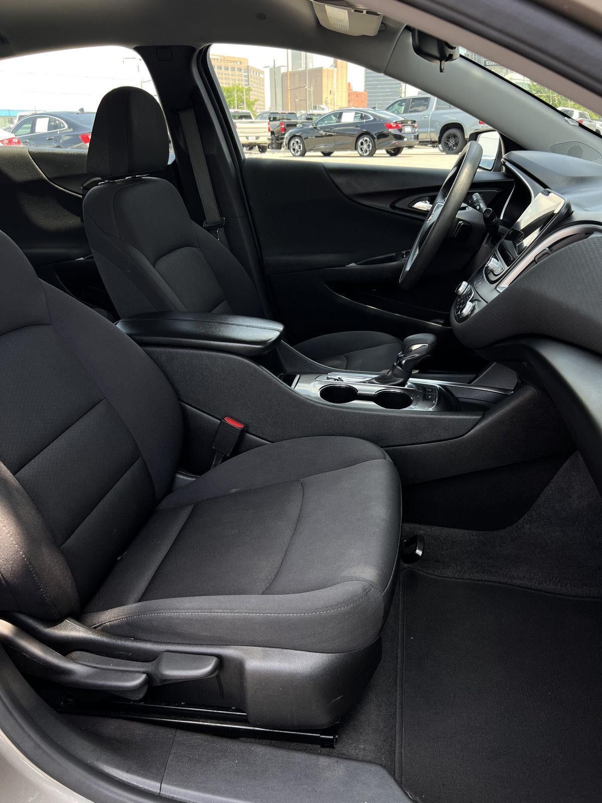 2025 Chevrolet Malibu LT