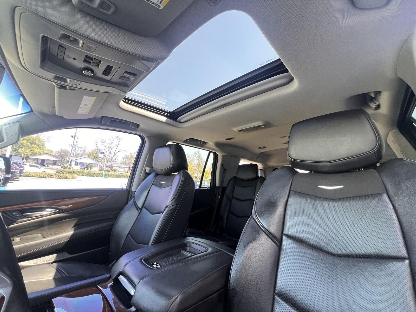2017 Cadillac Escalade Luxury