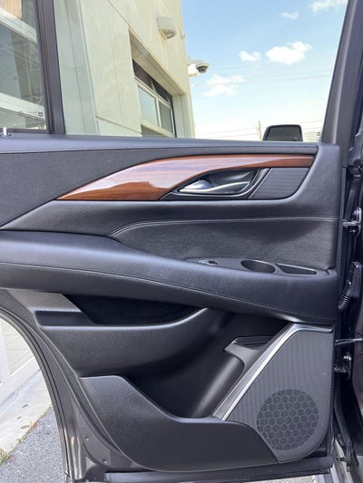 2017 Cadillac Escalade Luxury