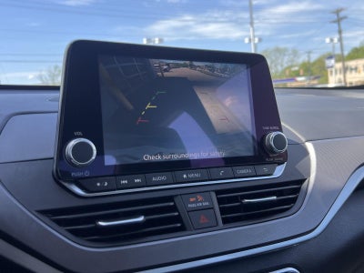 2025 Nissan Altima SR