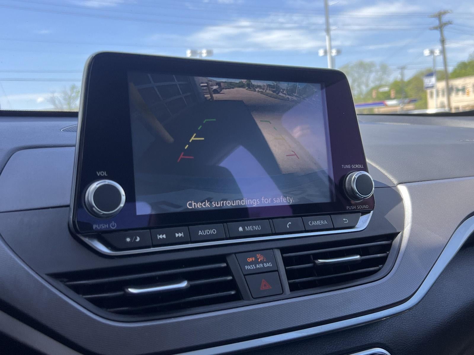 2025 Nissan Altima SR