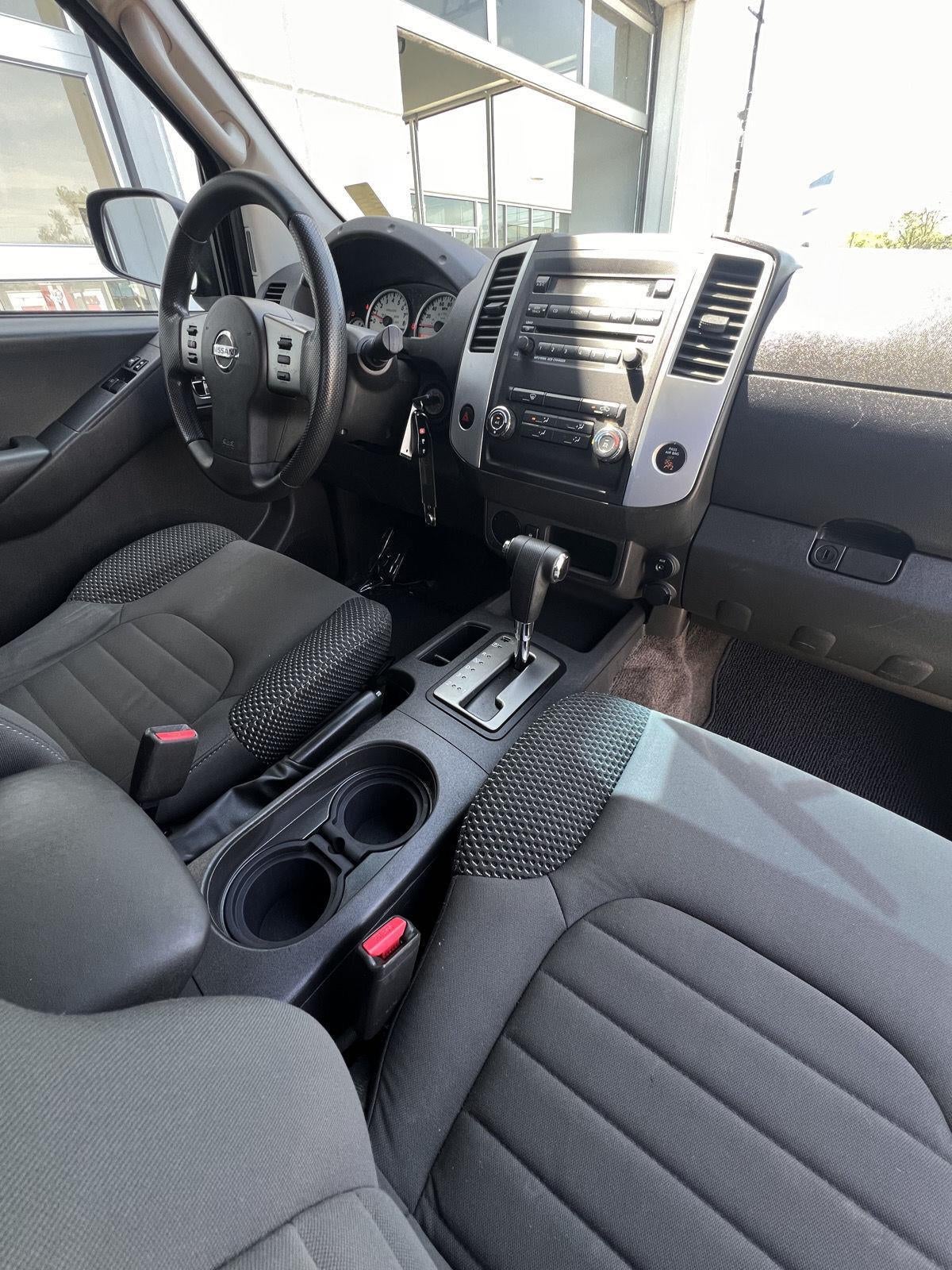 2012 Nissan Frontier SV