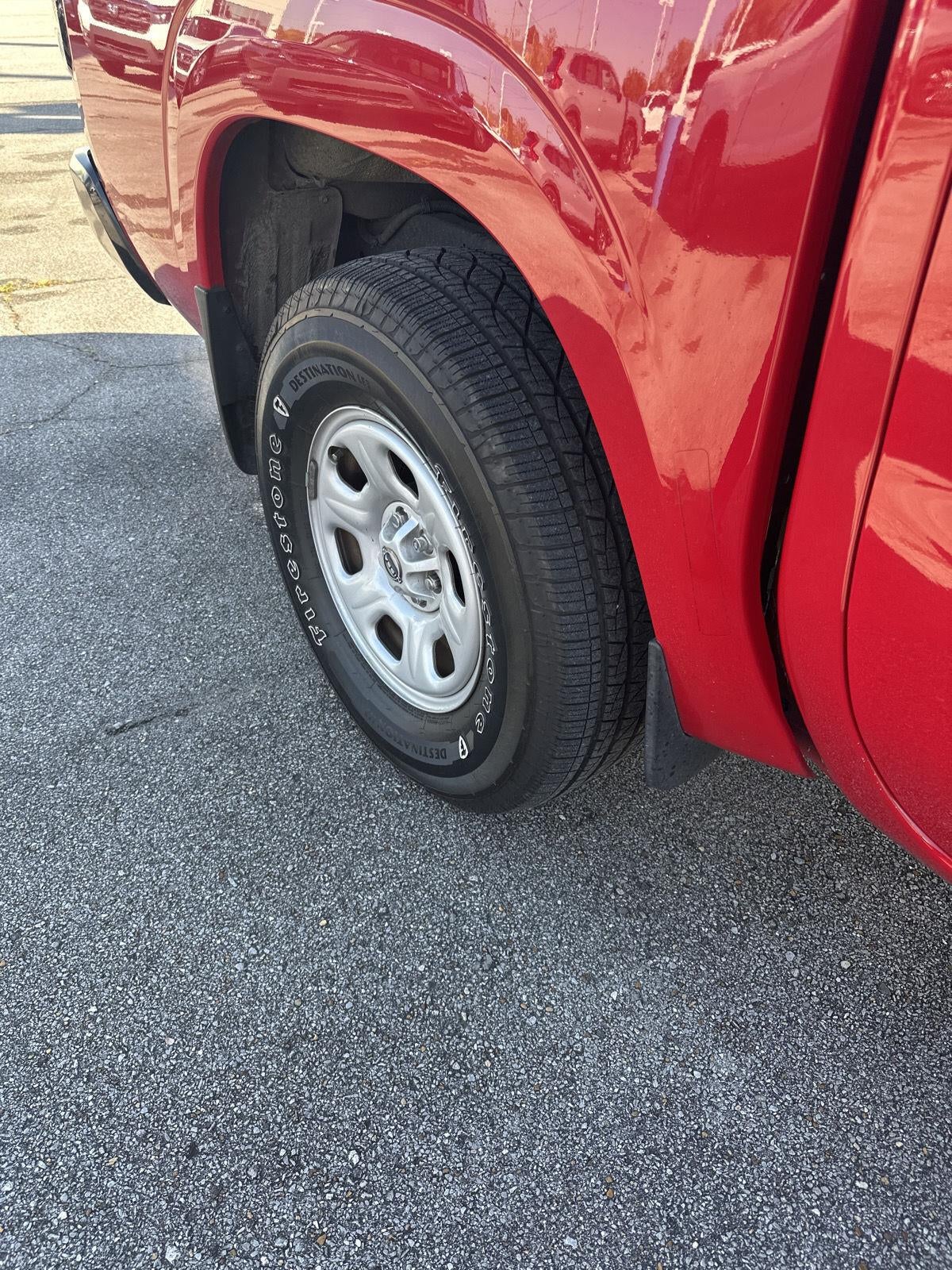 2022 Nissan FRONTIER Base