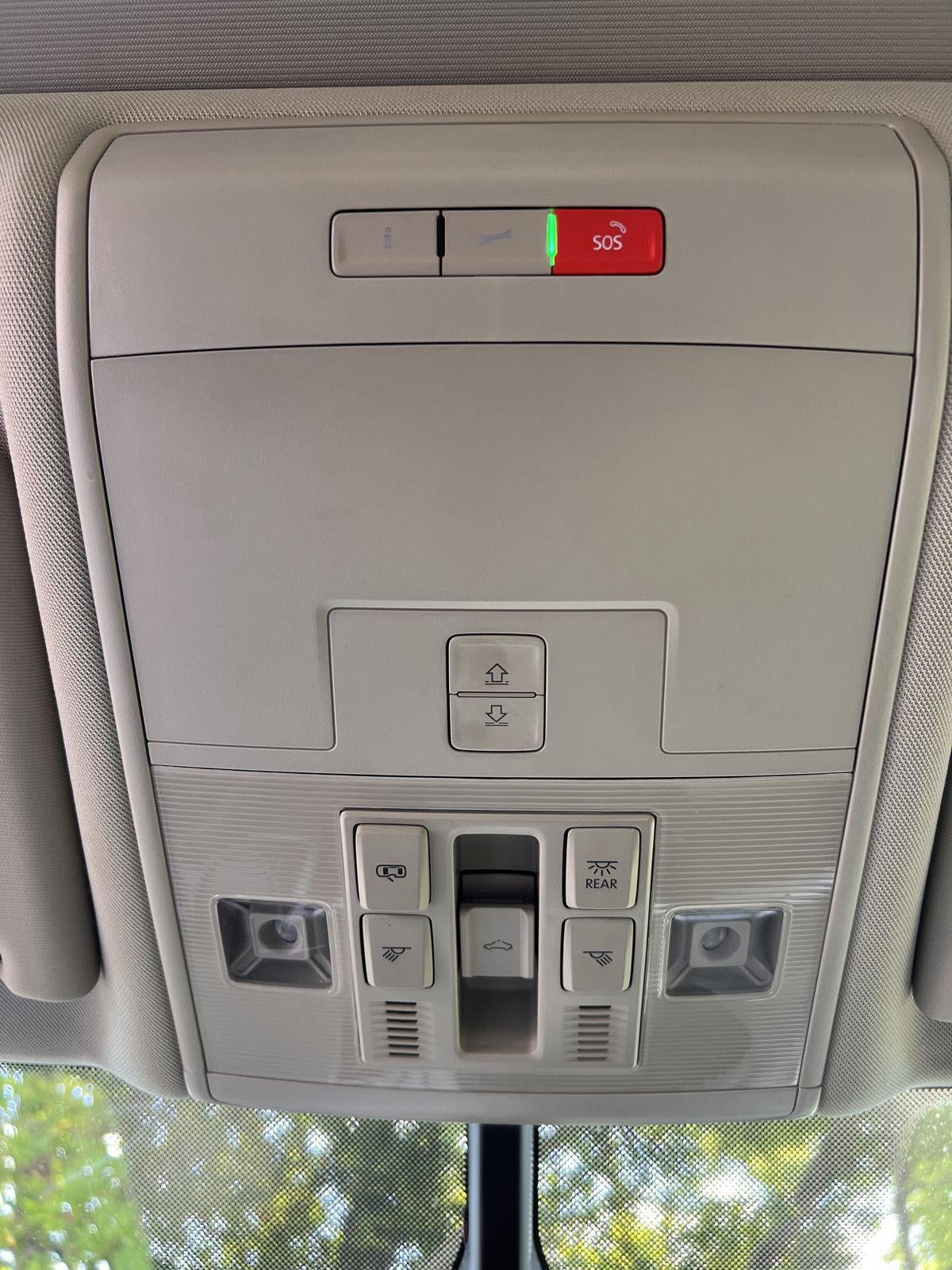 2021 Volkswagen Atlas 3.6L V6 SE w/Technology