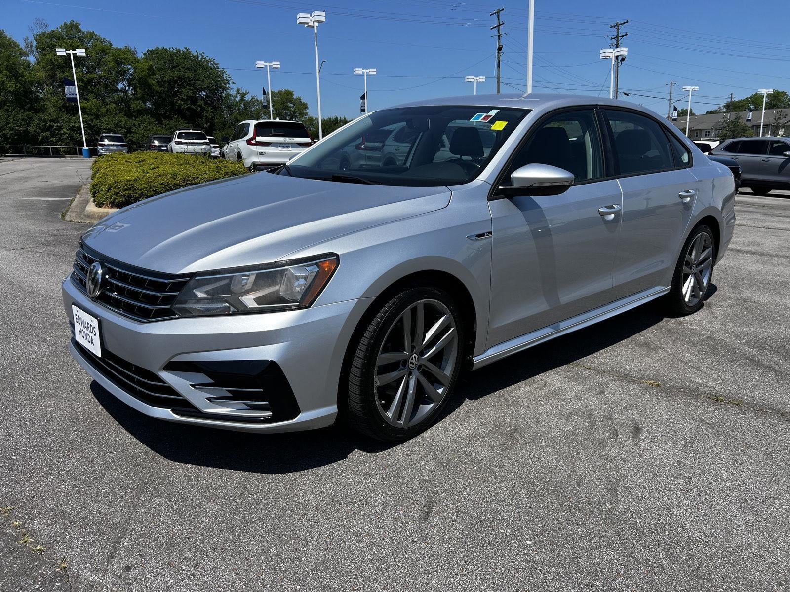 2018 Volkswagen Passat R-Line