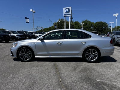 2018 Volkswagen Passat R-Line