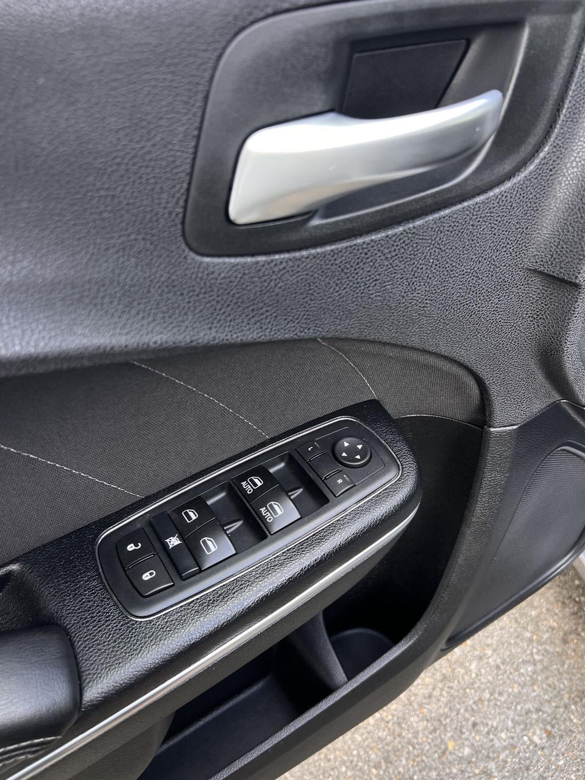 2017 Dodge Charger SXT