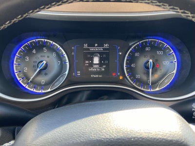 2022 Chrysler Voyager LX