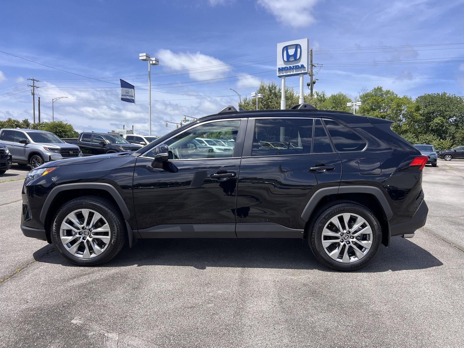 2025 Toyota RAV4 XLE Premium