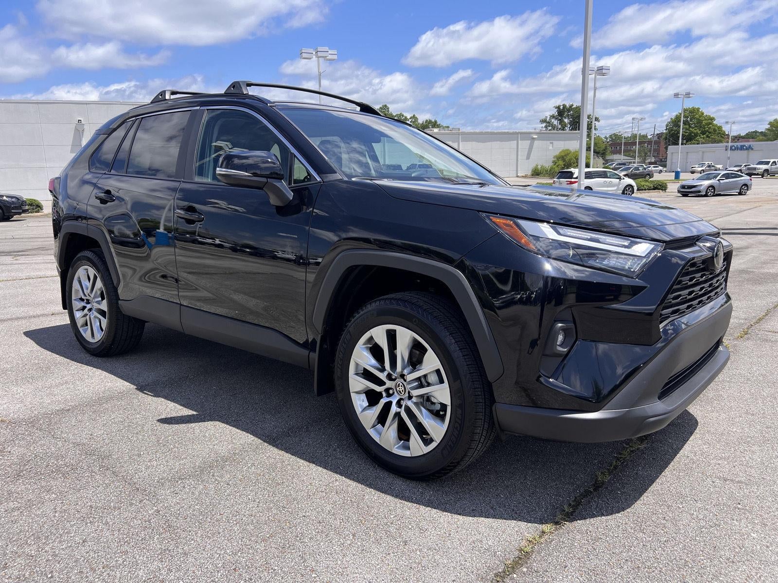 2025 Toyota RAV4 XLE Premium