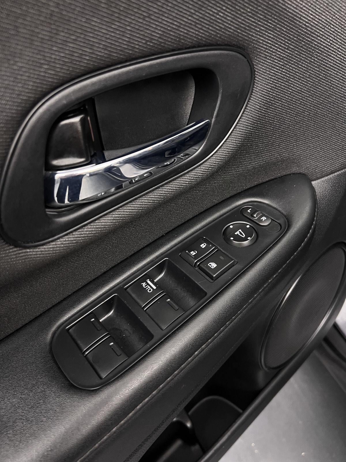 2021 Honda HR-V LX