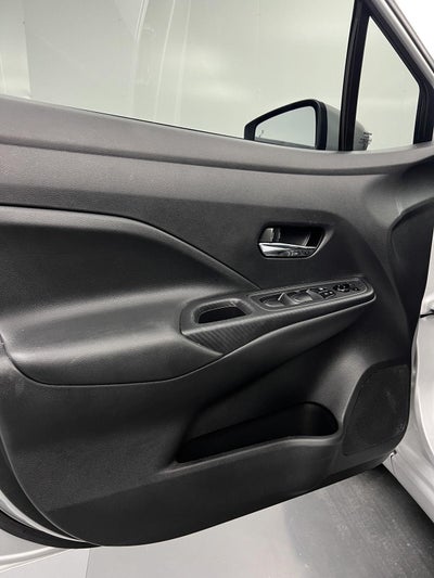 2023 Nissan Versa SV