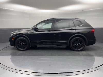 2022 Volkswagen Tiguan SE R-Line Black
