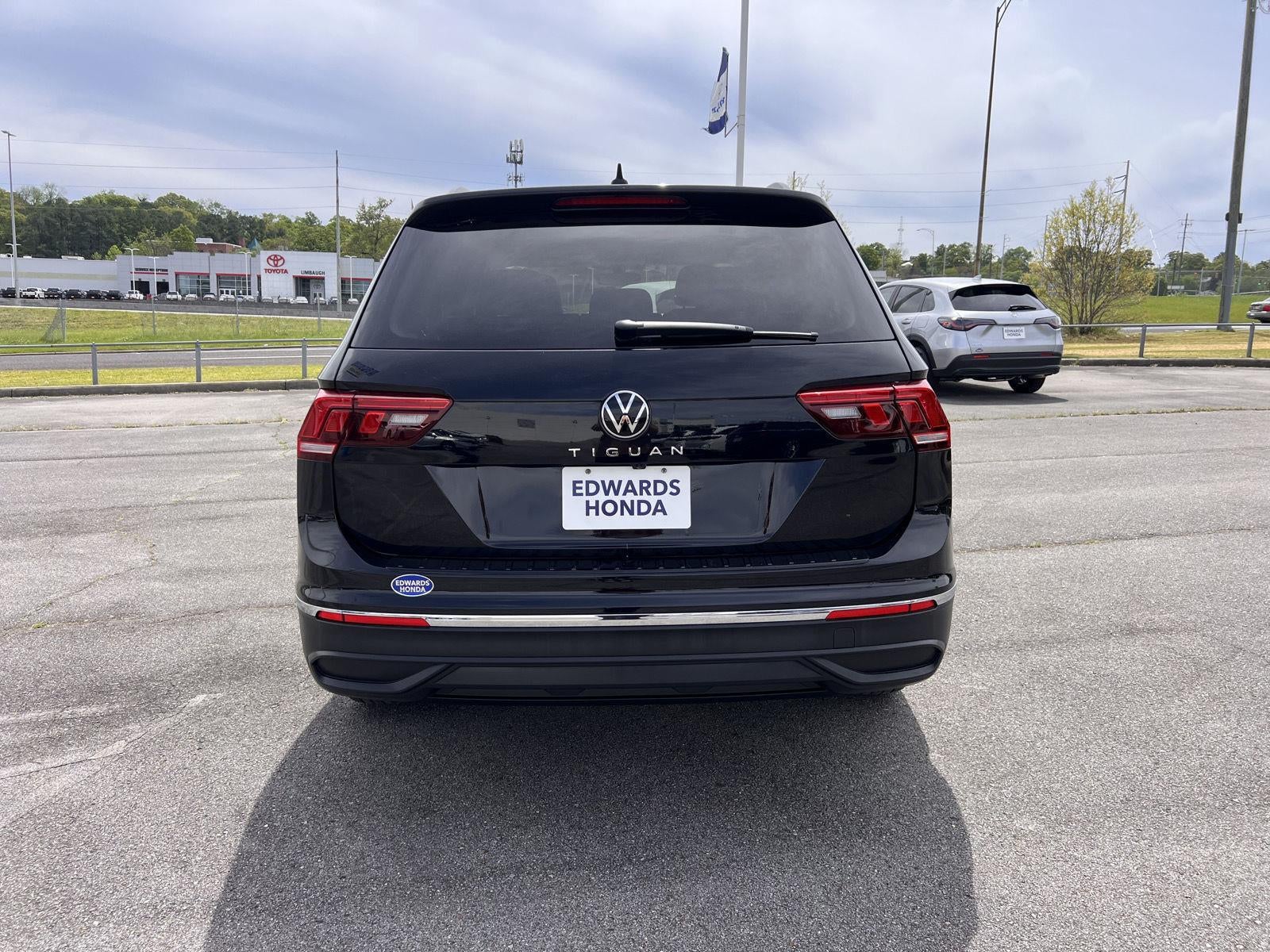 2023 Volkswagen Tiguan S