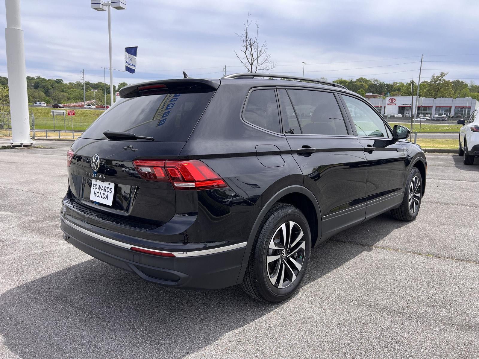 2023 Volkswagen Tiguan S