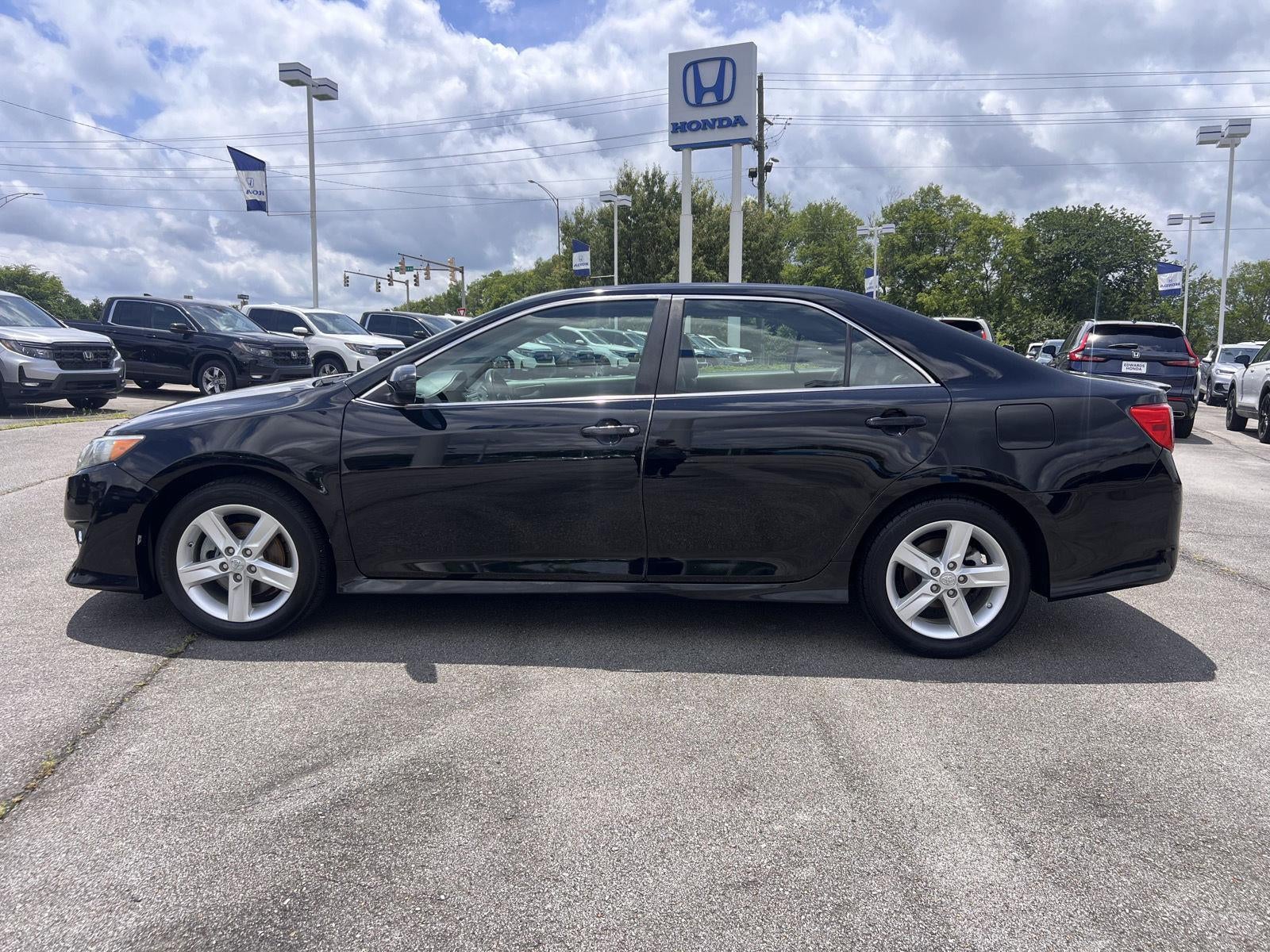 2013 Toyota Camry SE