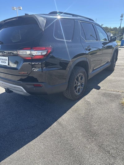 2025 Honda Pilot TrailSport