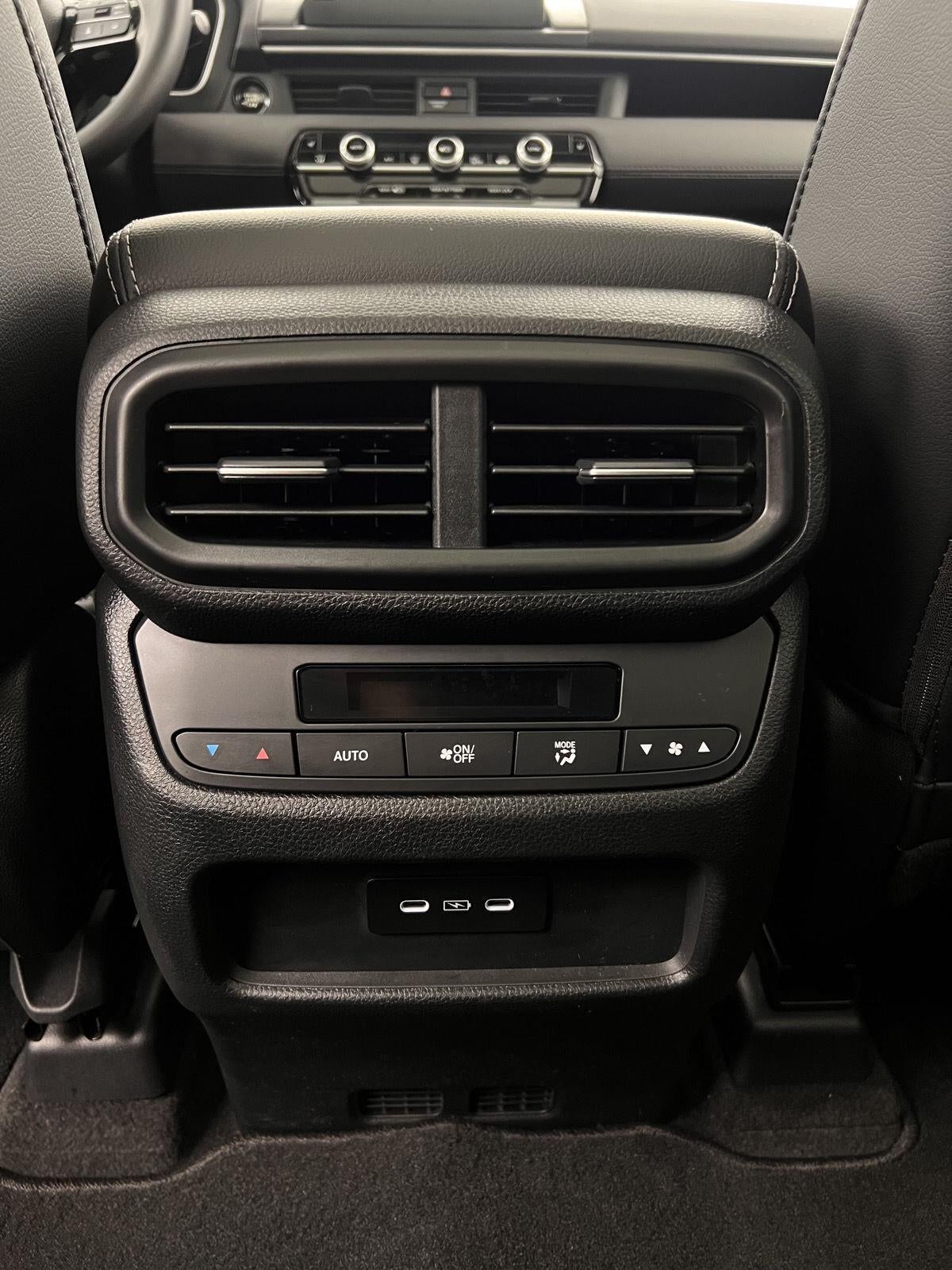 2024 Honda Pilot Touring