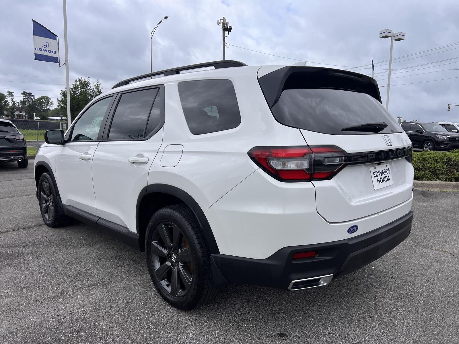 2023 Honda Pilot Sport