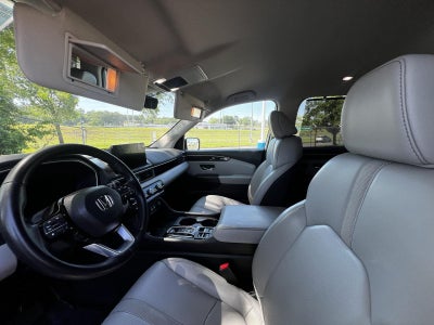 2023 Honda Pilot EX-L 8 Passenger