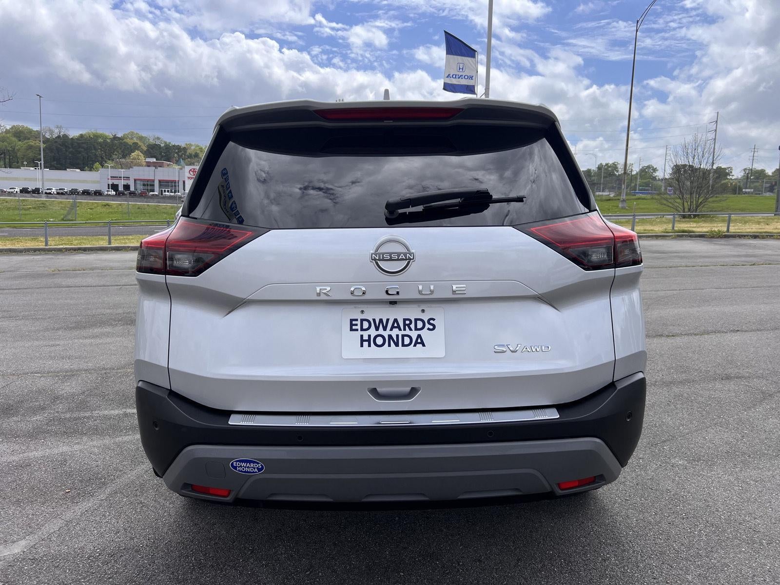 2022 Nissan Rogue SV