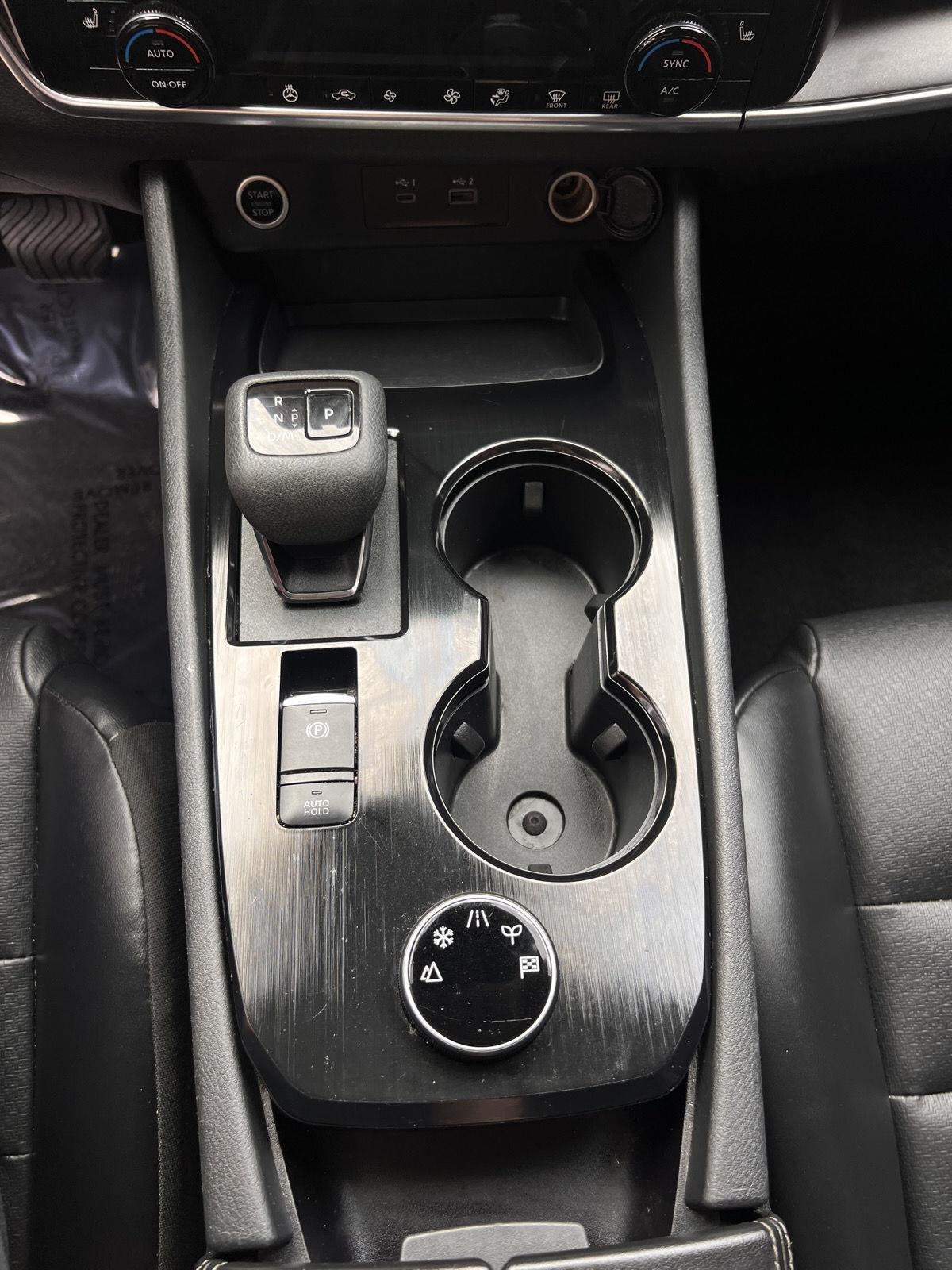 2022 Nissan Rogue SV