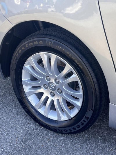 2017 Toyota Sienna XLE