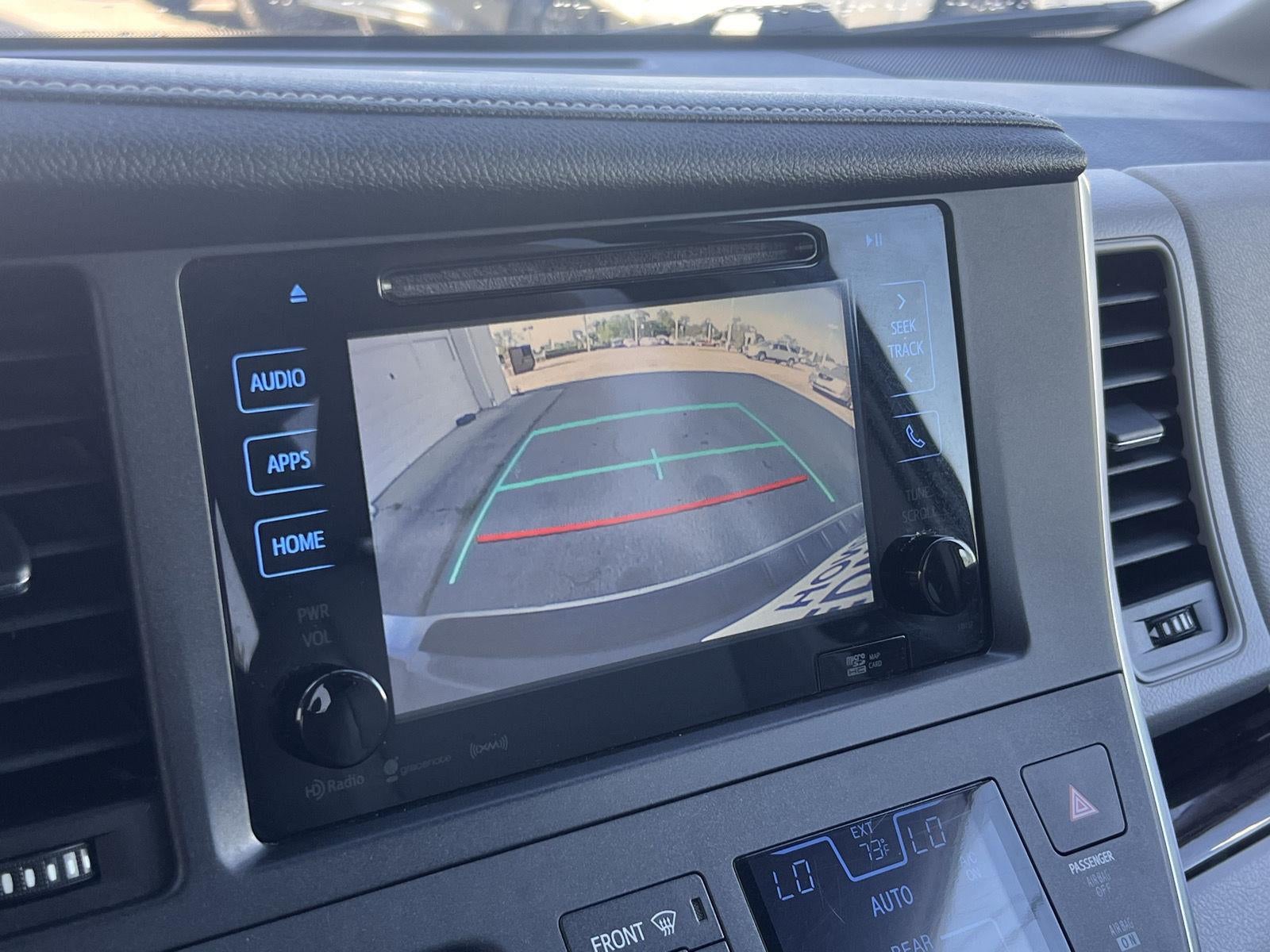 2017 Toyota Sienna XLE