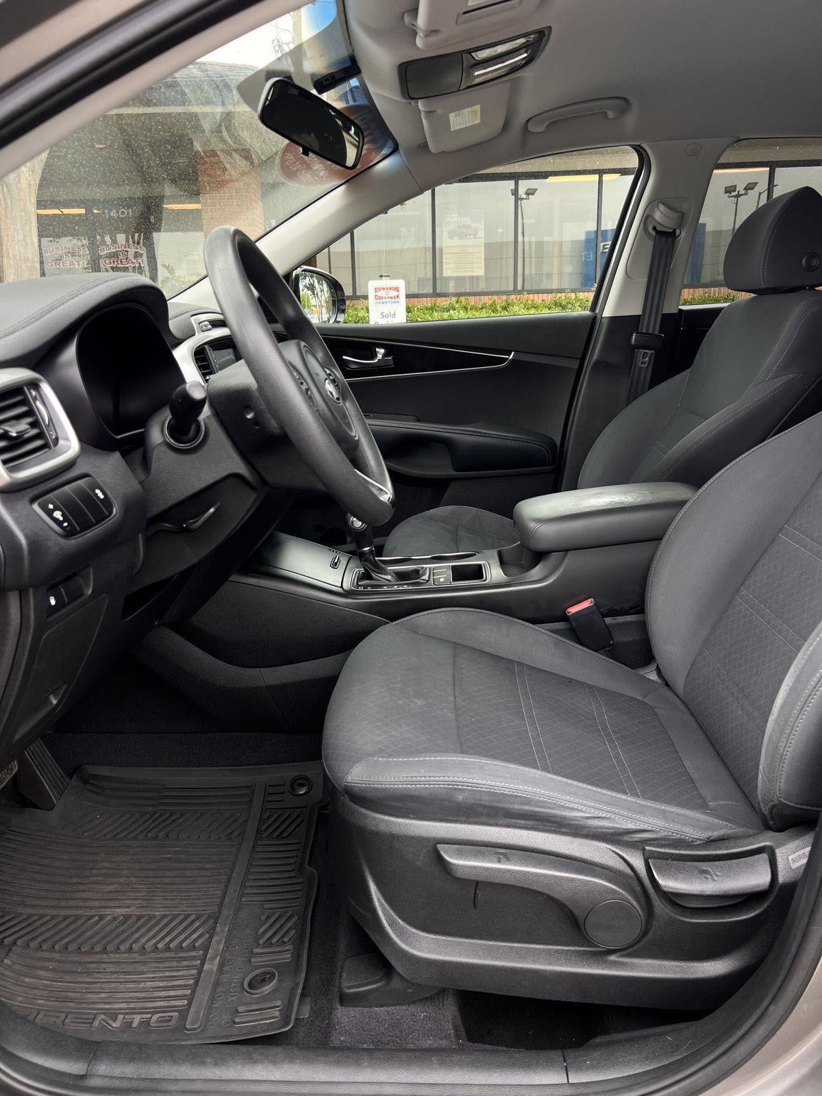 2018 Kia Sorento LX