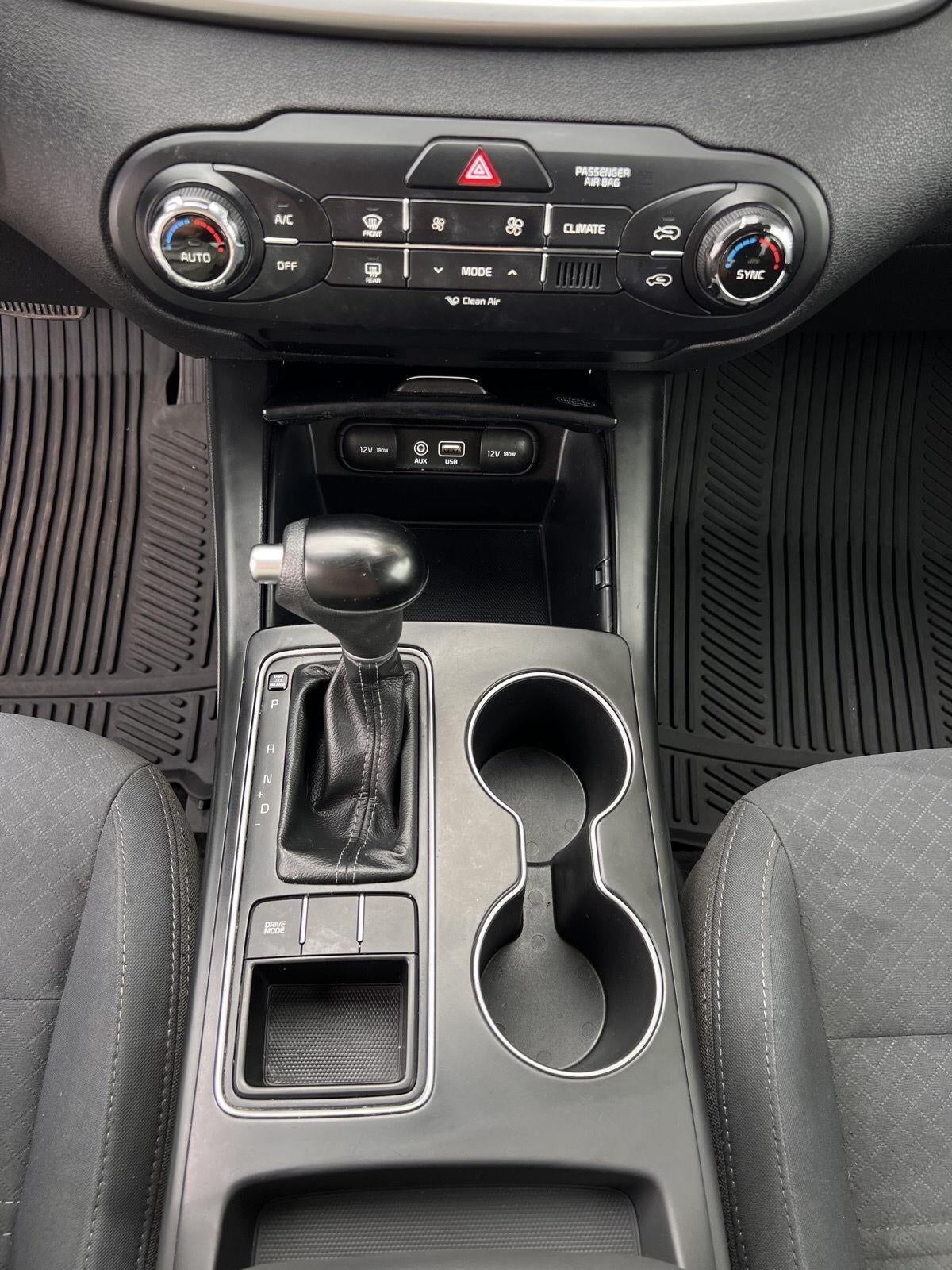 2018 Kia Sorento LX