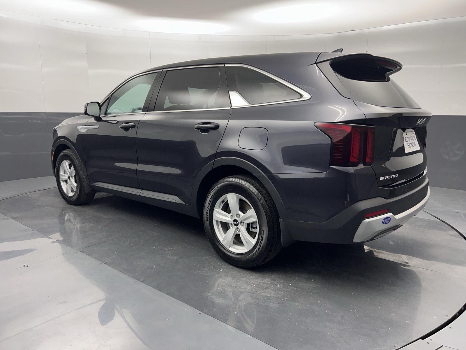 2025 Kia Sorento LX