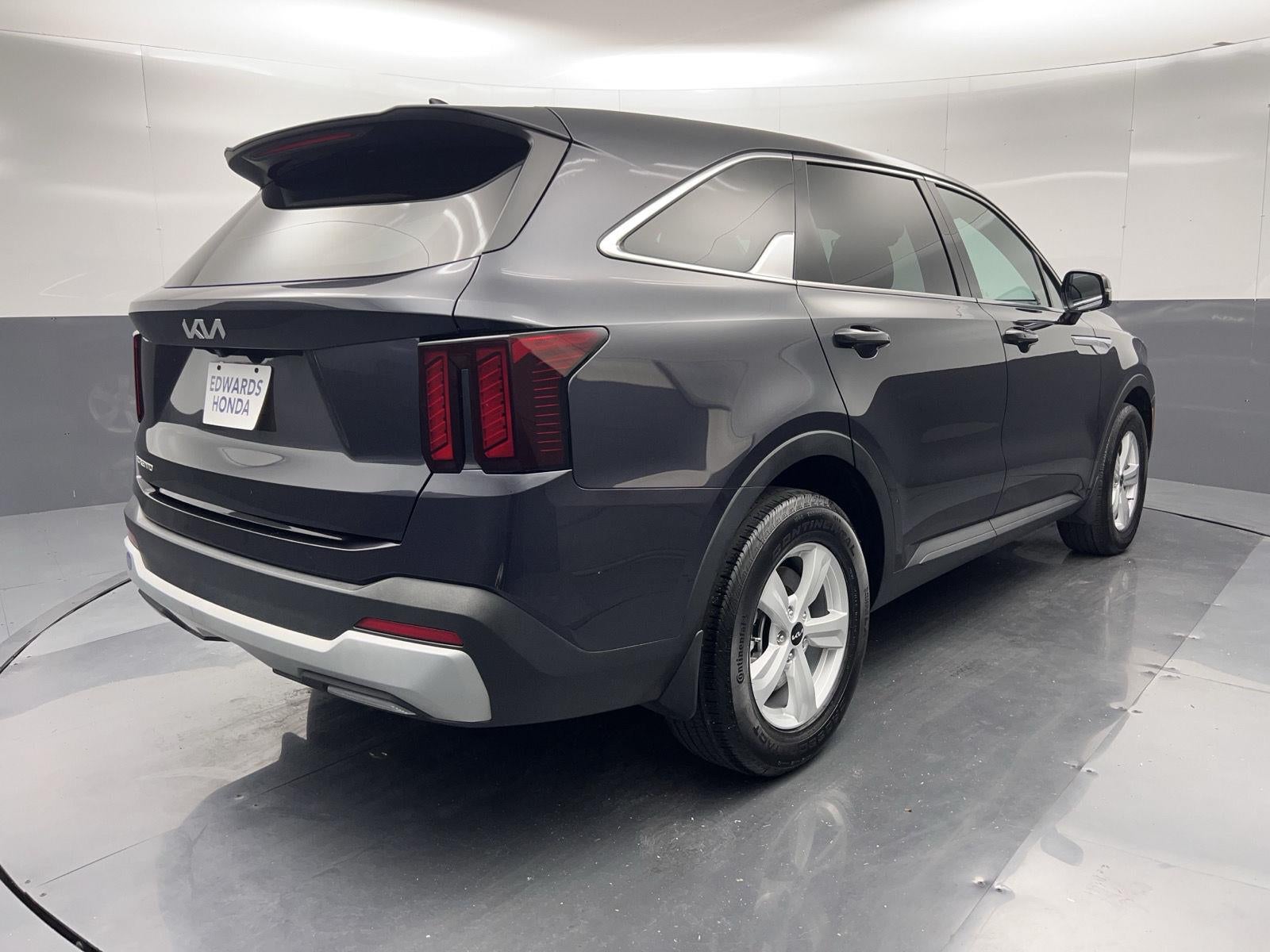2025 Kia Sorento LX