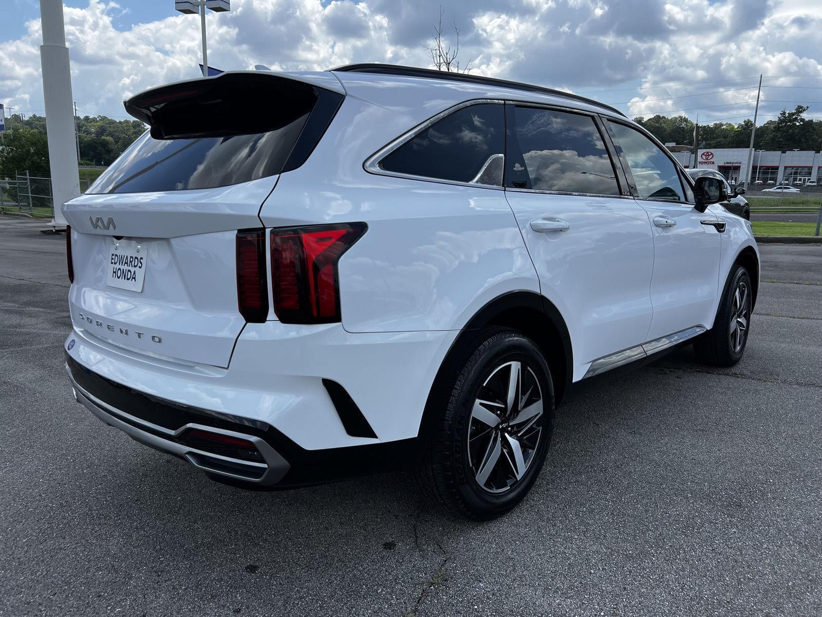 2022 Kia Sorento S