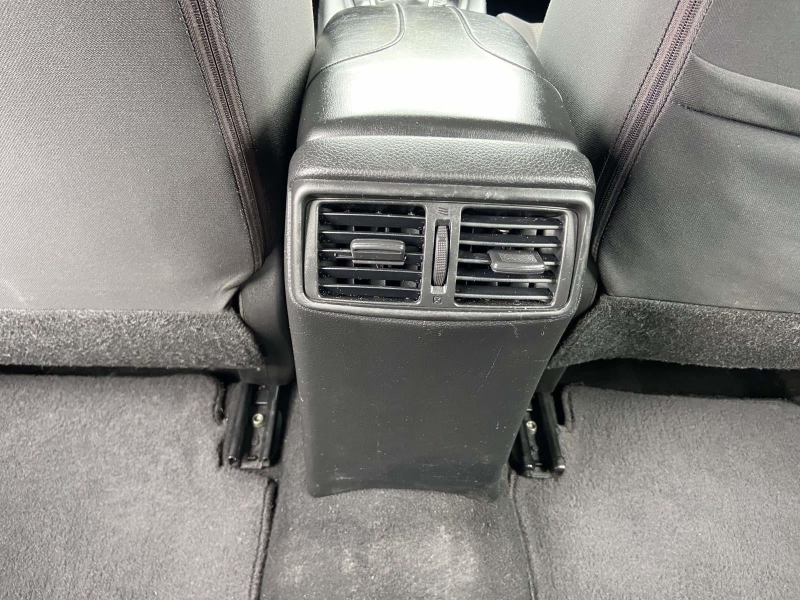 2018 Nissan Rogue Sport SV