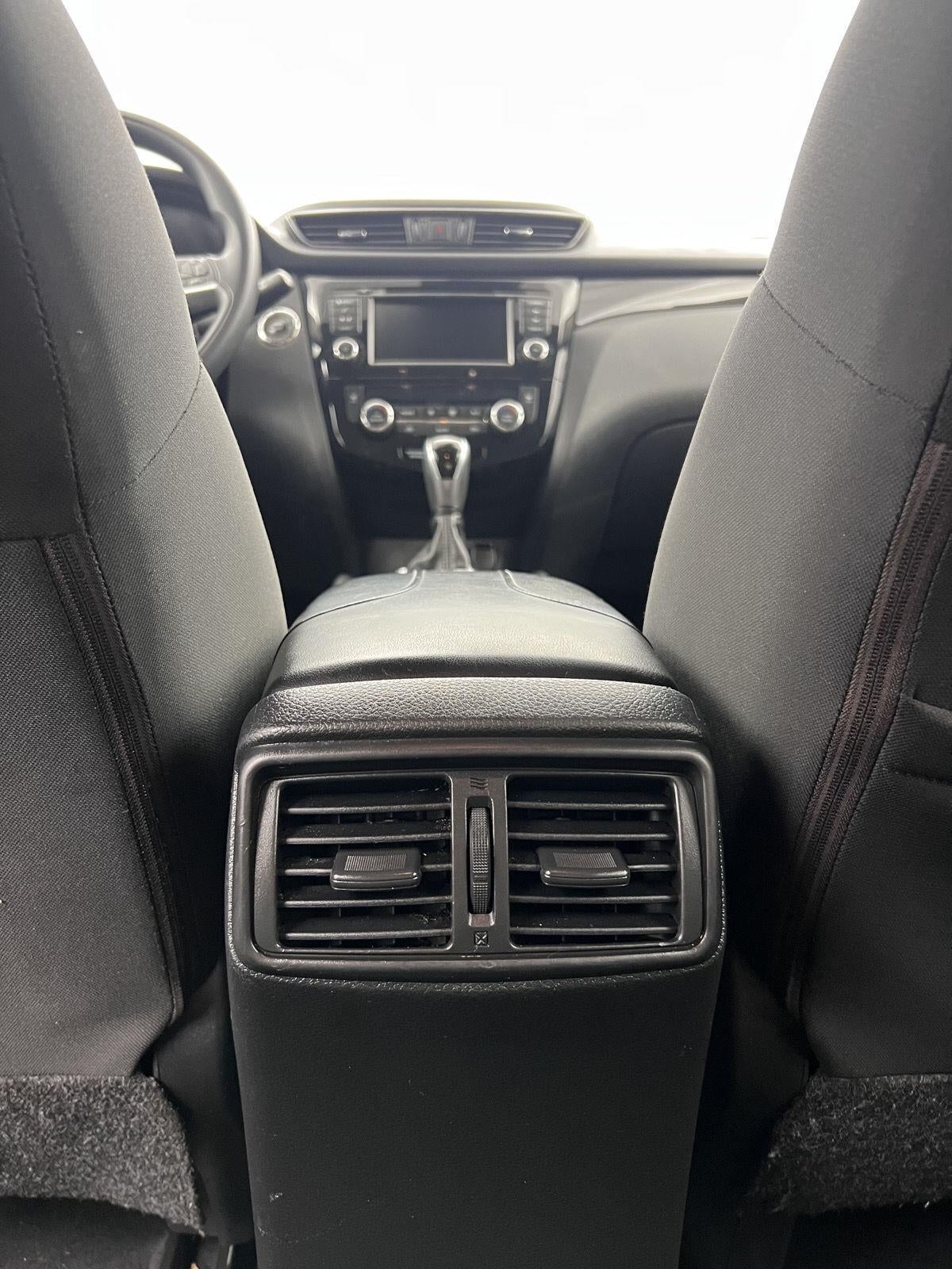 2020 Nissan Rogue Sport SV