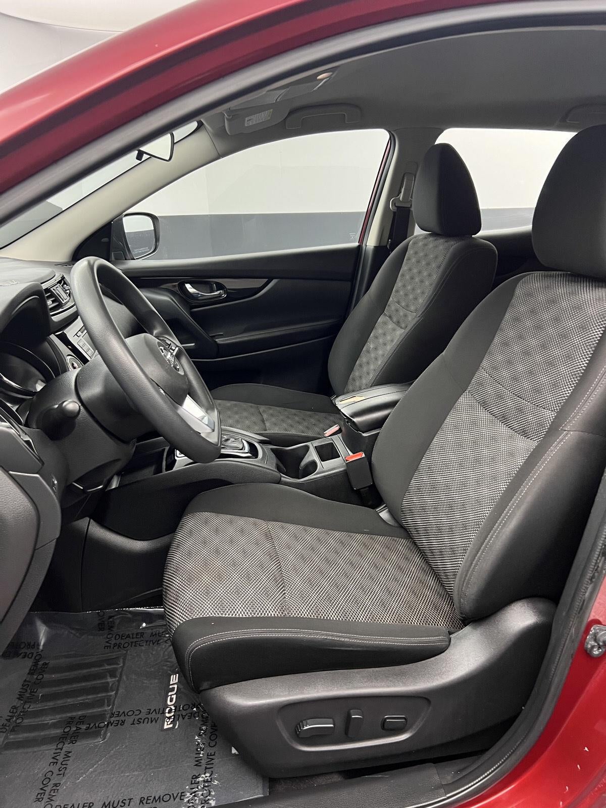 2020 Nissan Rogue Sport SV