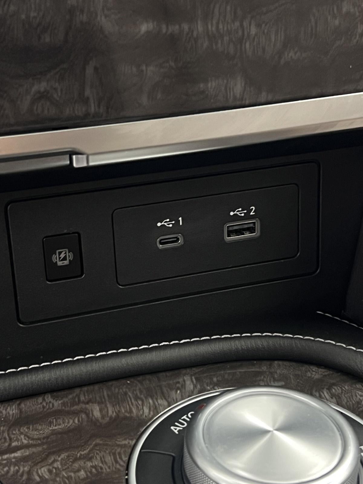 2023 Nissan Armada Platinum