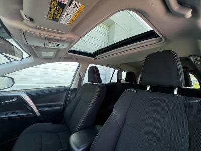 2018 Toyota RAV4 Hybrid XLE