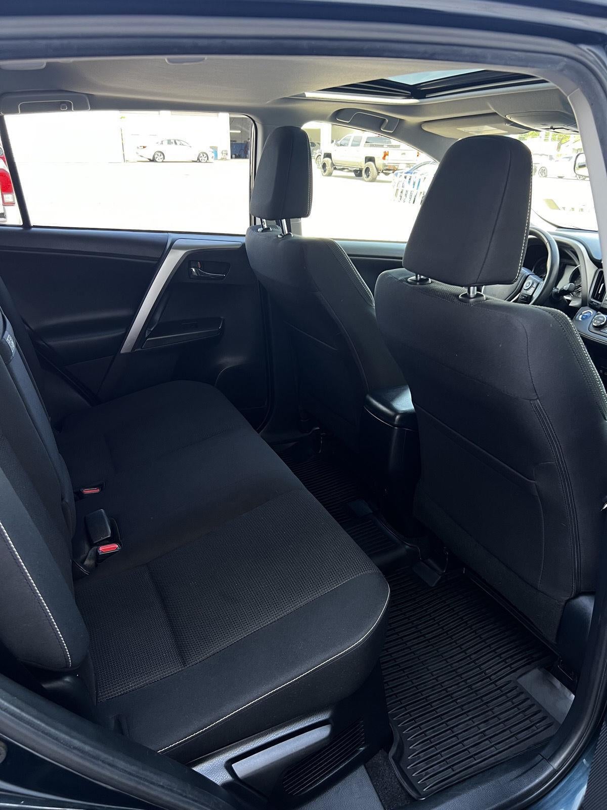 2018 Toyota RAV4 Hybrid XLE