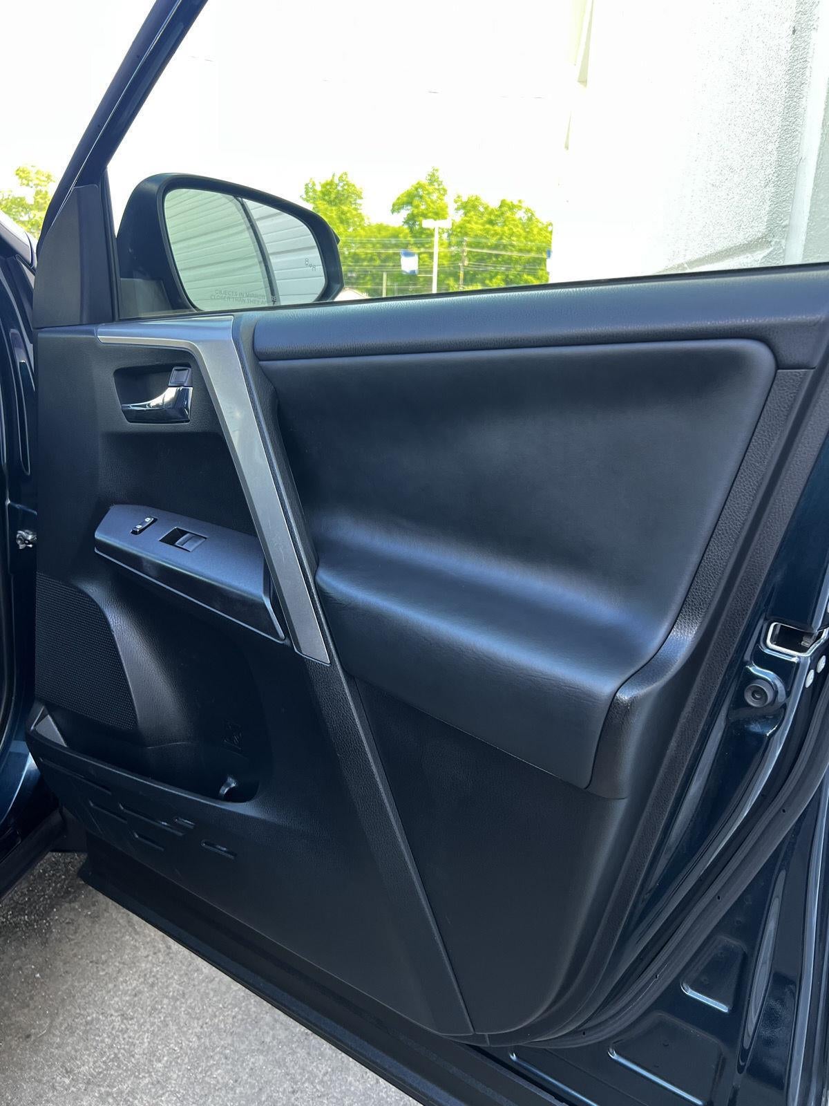 2018 Toyota RAV4 Hybrid XLE
