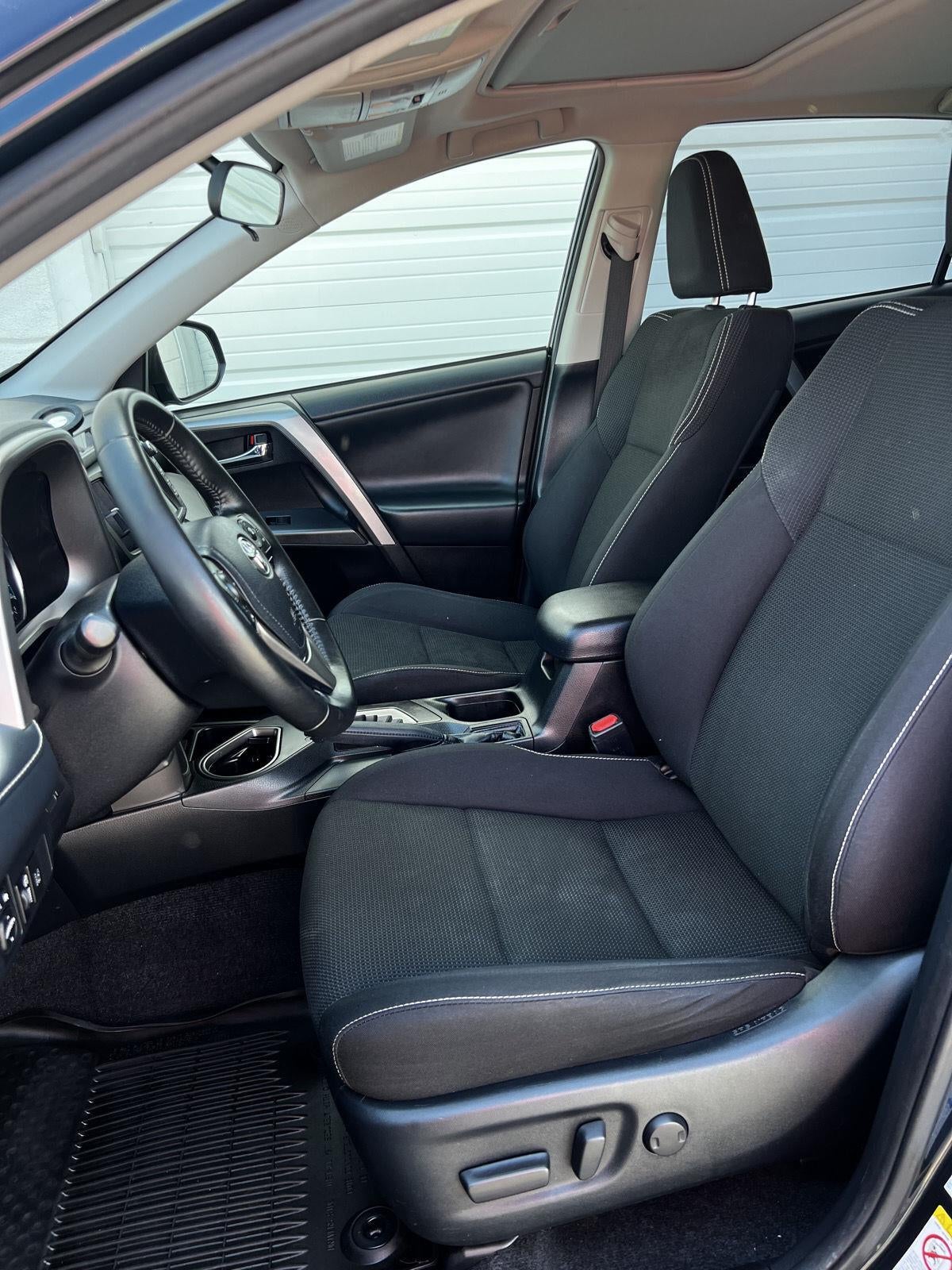2018 Toyota RAV4 Hybrid XLE
