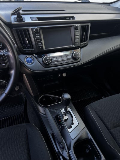2018 Toyota RAV4 Hybrid XLE