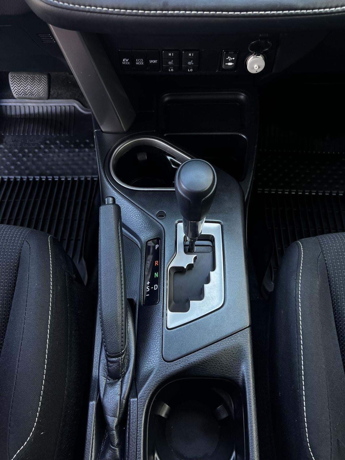 2018 Toyota RAV4 Hybrid XLE
