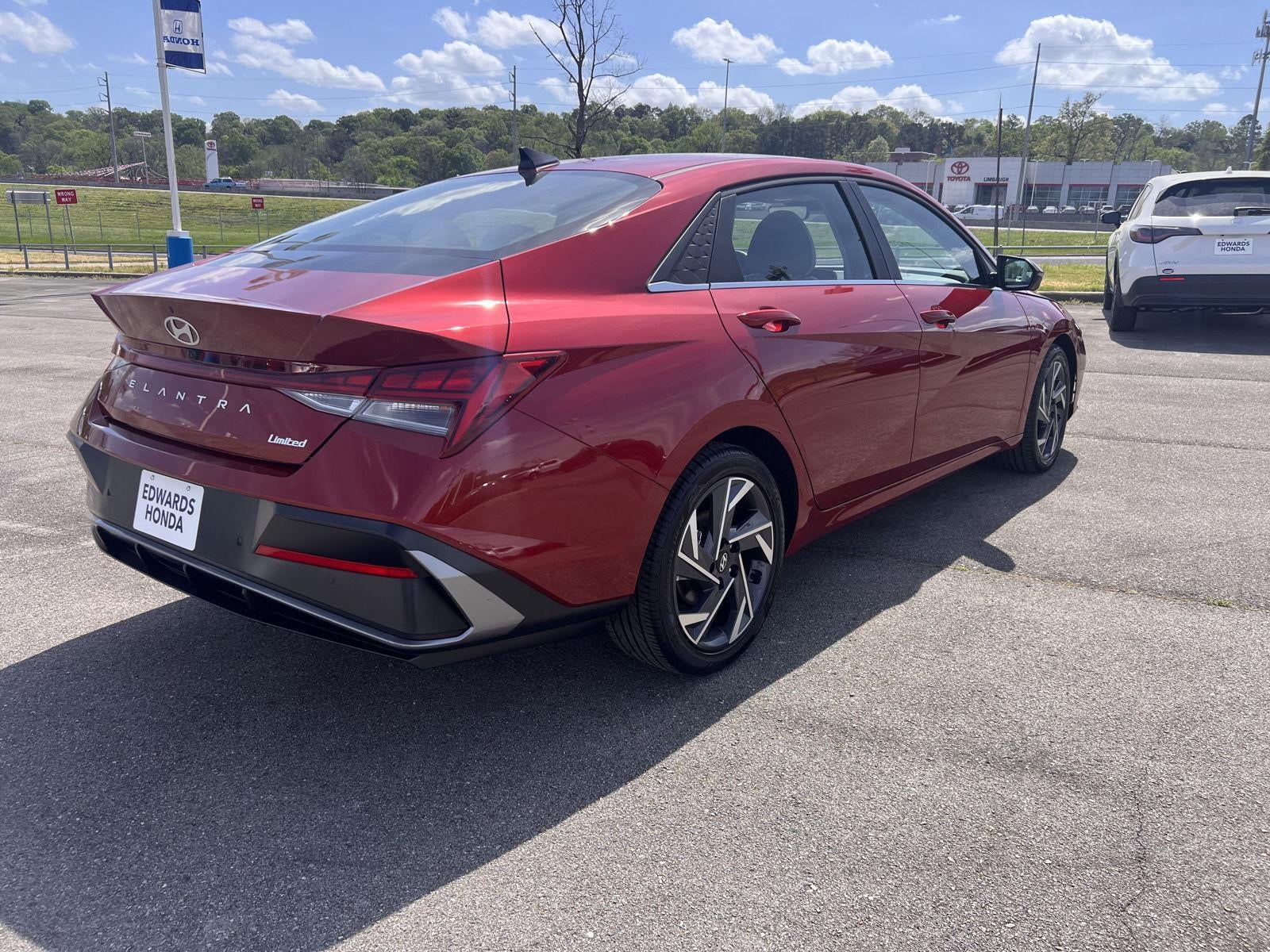 2024 Hyundai Elantra Limited