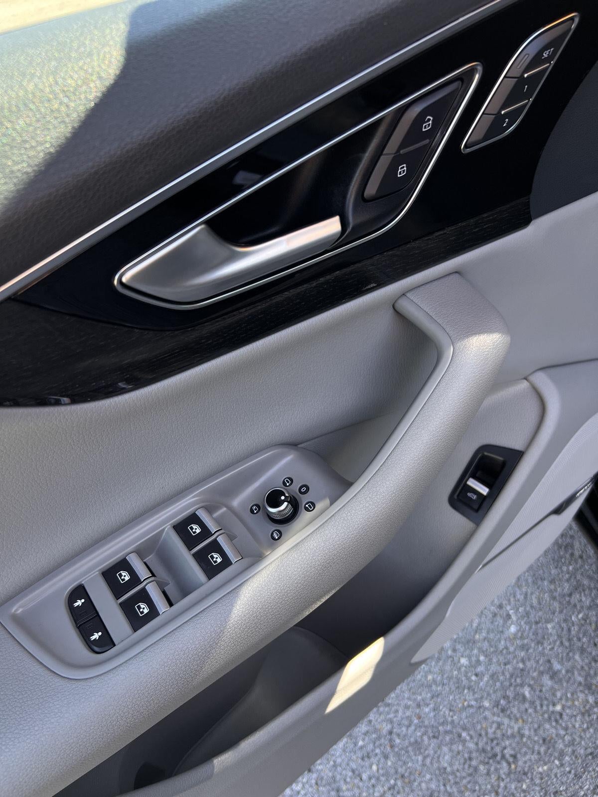 2019 Audi Q7 Premium Plus